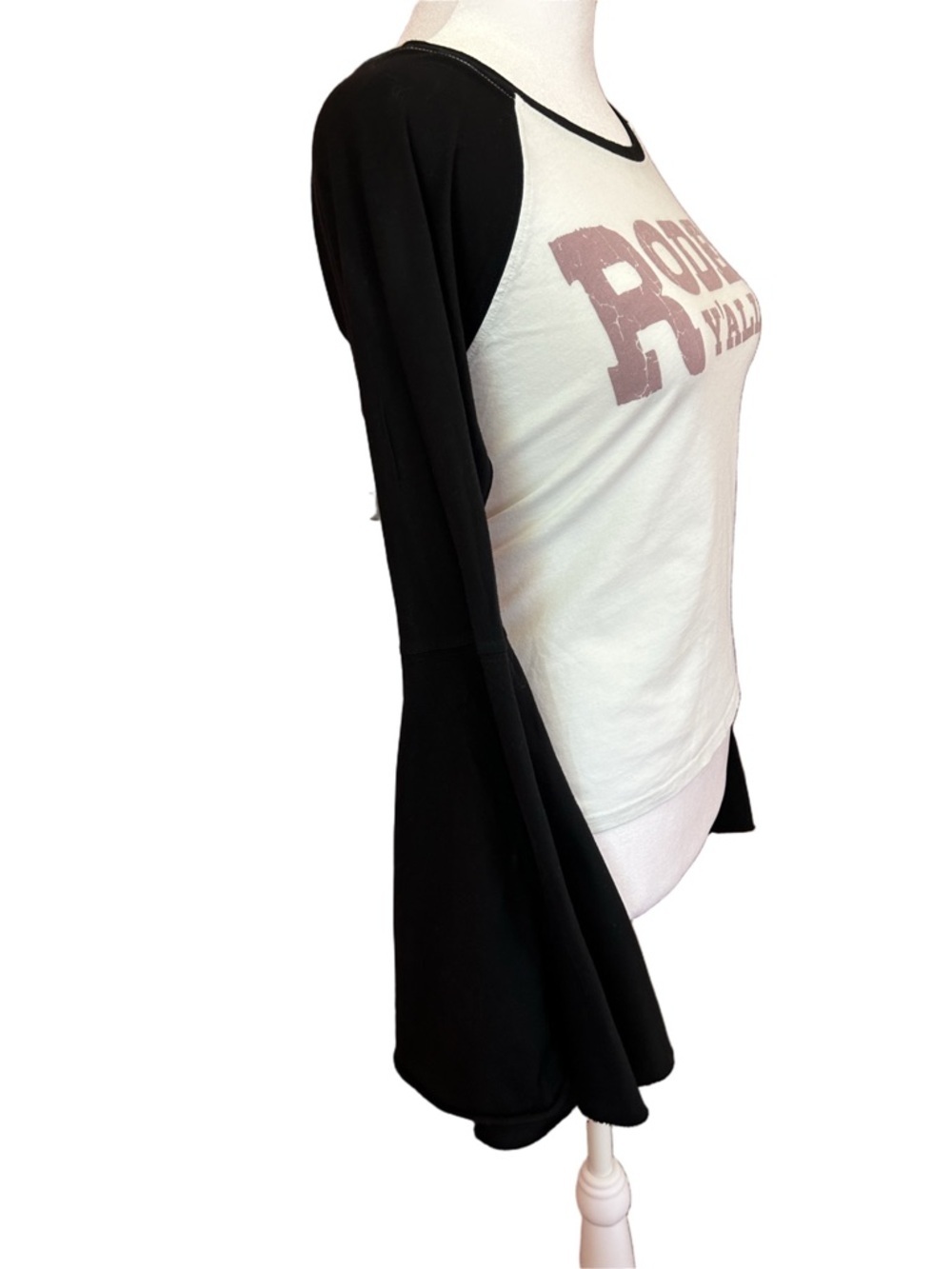 Shyanne XS Coast Cowgirl Rodeo Y’all Raglan bell sleeve Baby Tee country concert - Picture 7 of 12
